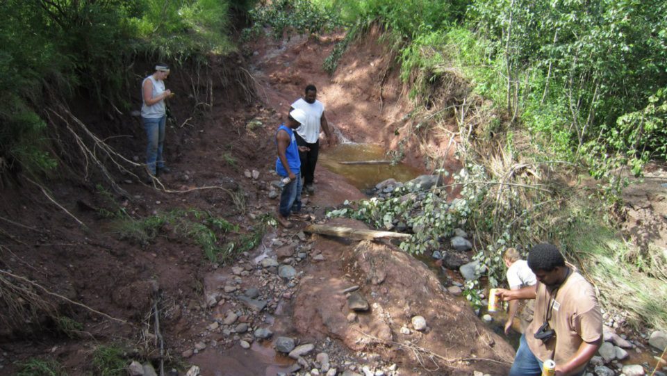 Community cleanup of river area
